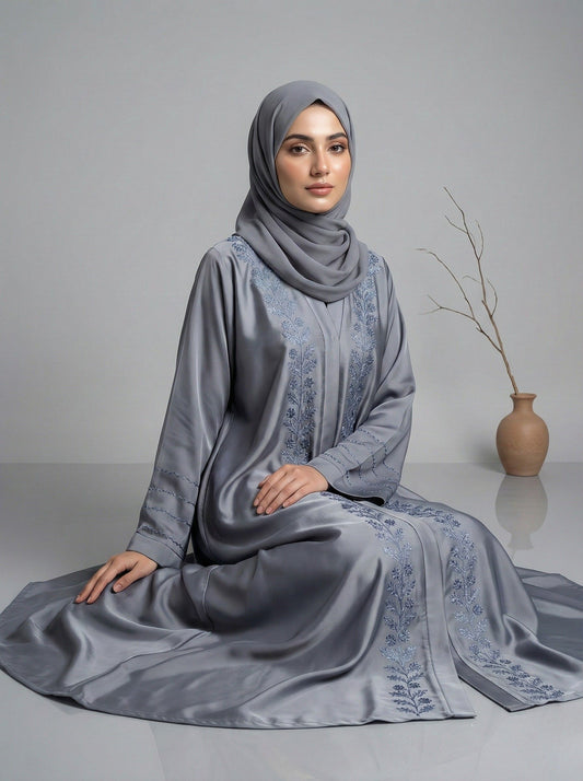 Silvaré – Embroidered Abaya