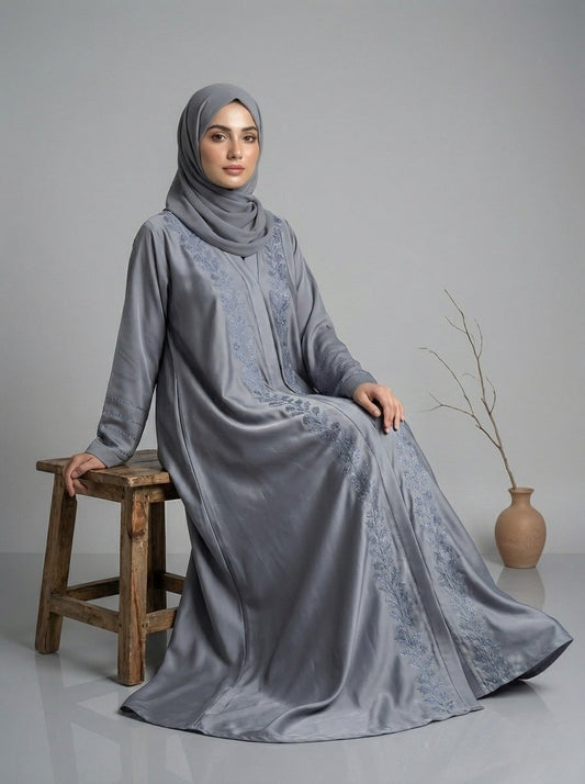 Silvaré – Embroidered Abaya