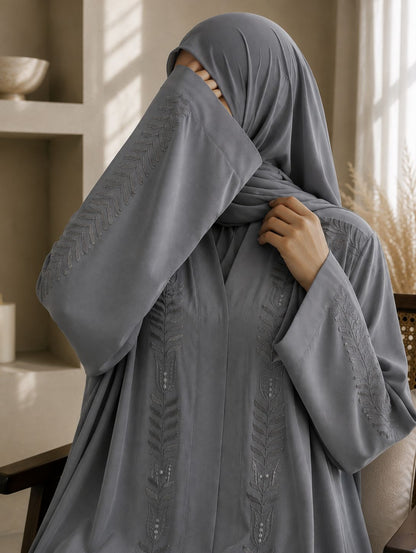 Zariya - Embroidered Abaya