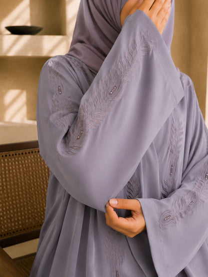 Soraya - Embroidered Abaya