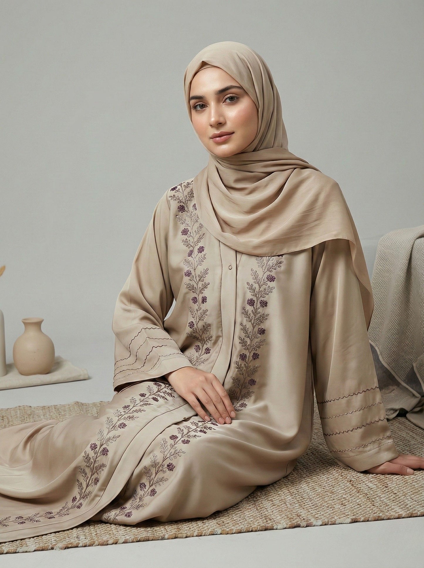 Miraluxe – Embroidered Abaya