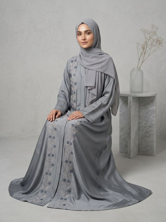 Silvaré – Embroidered Abaya