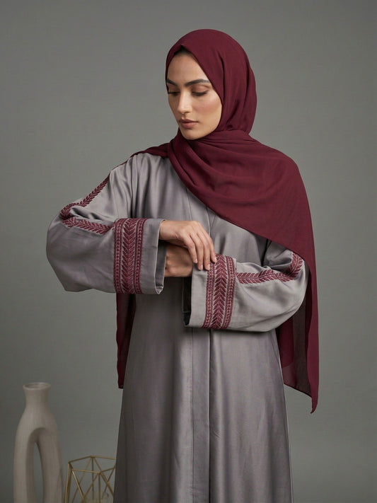Areeza – Embroidered Abaya