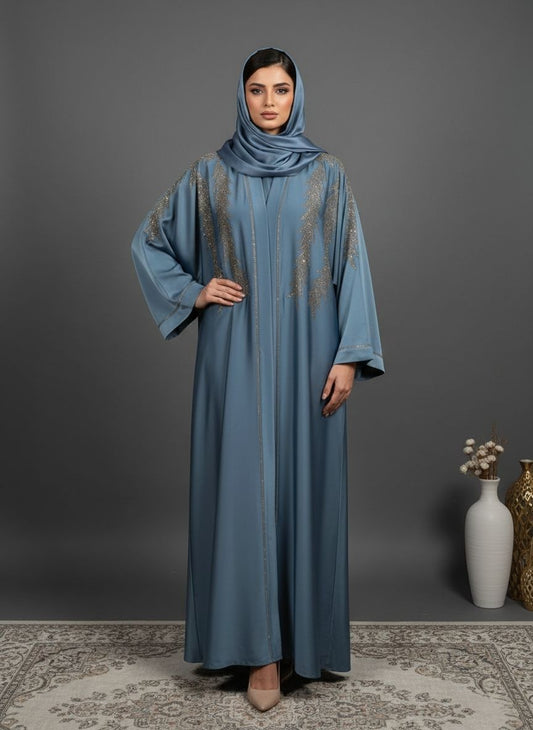 NAVÉRA – Golden Stone Work