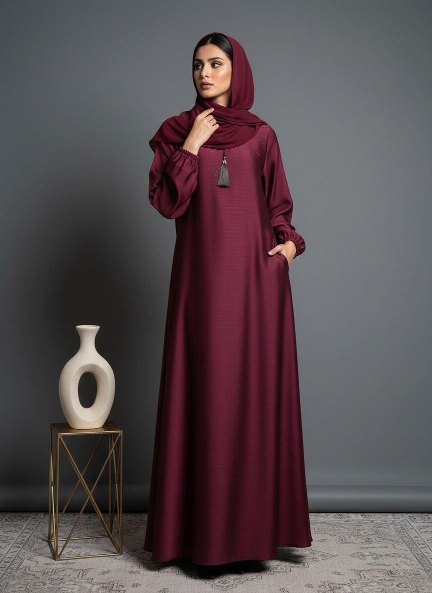 Lumeen – Textured Plain Abaya