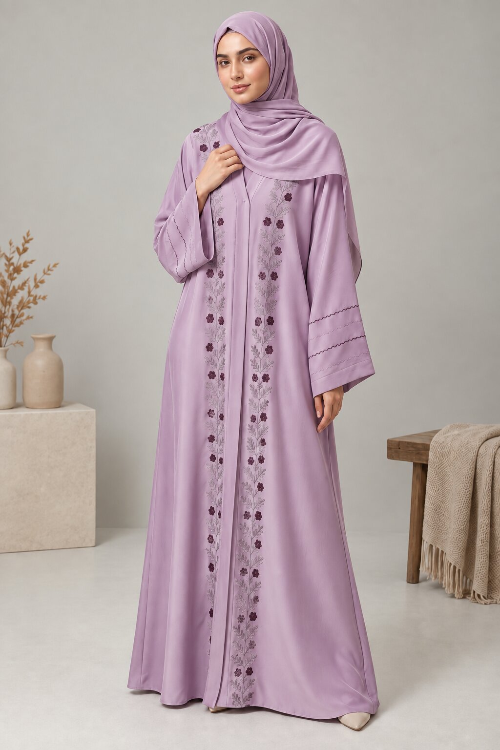 Miraluxe – Embroidered Abaya
