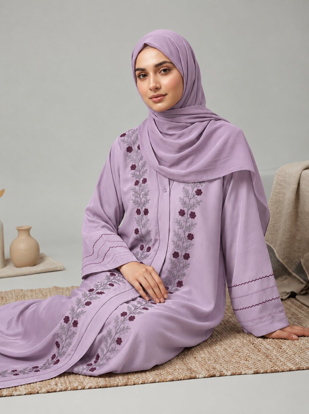 Miraluxe – Embroidered Abaya