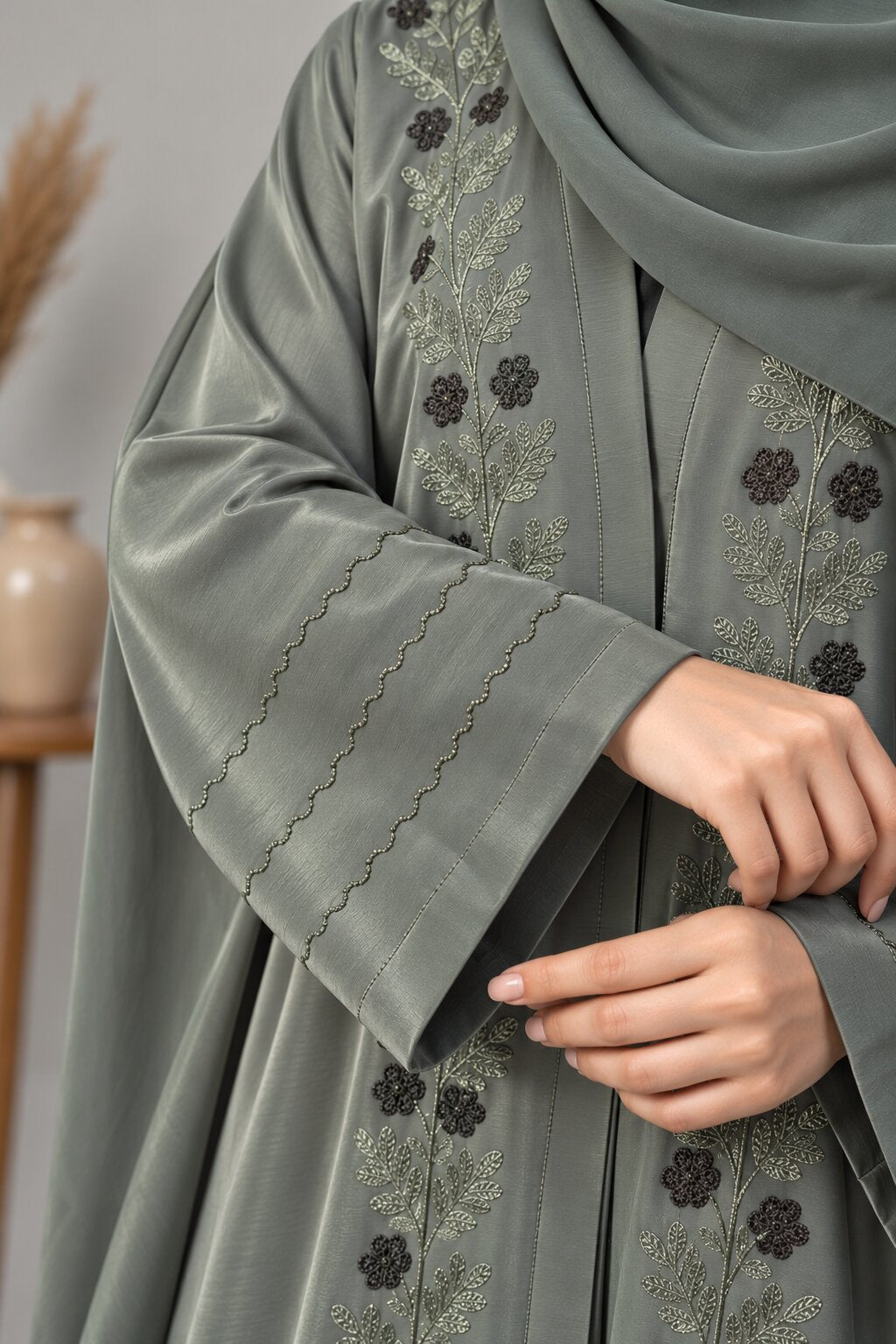 Seraphine – Embroidered Abaya
