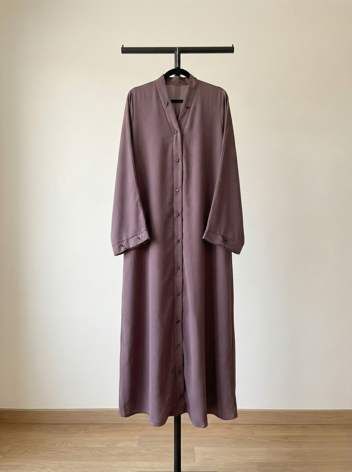 VELMORA – Buttoned Nida Abaya (Plum Mauve)
