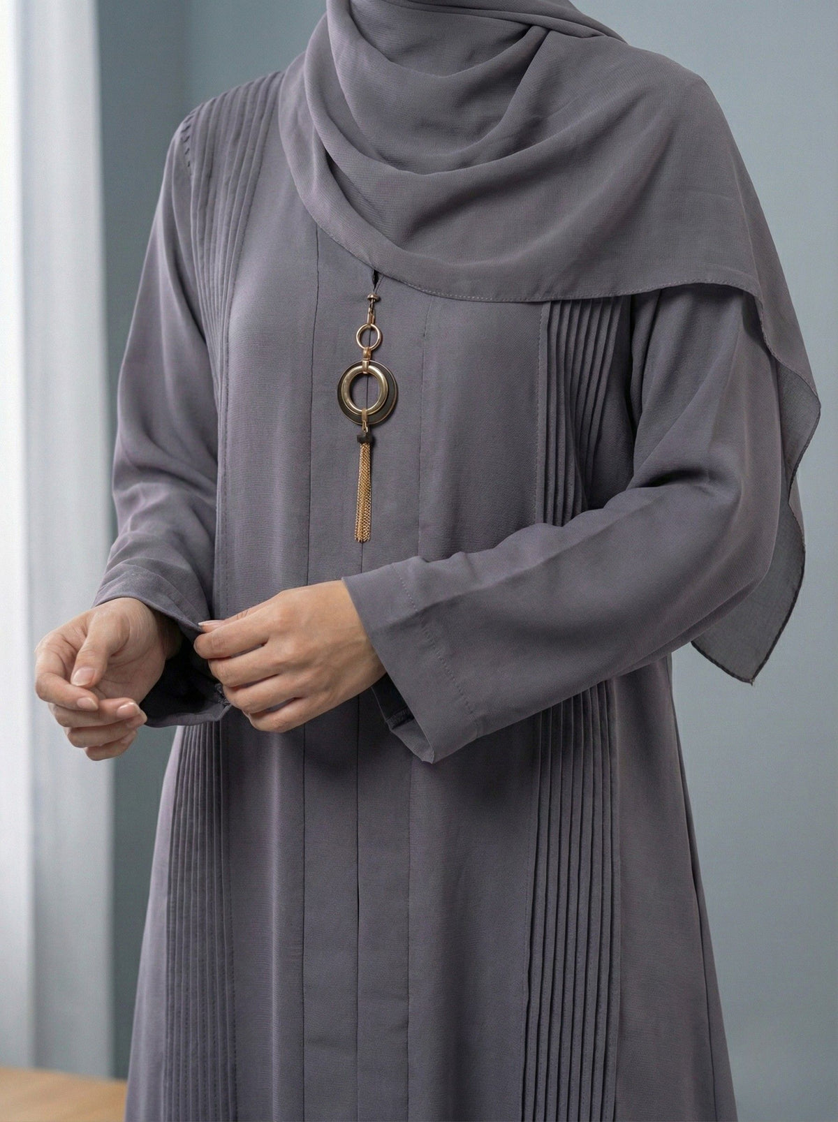 ZAREEN – Pleated Nida Abaya (Plum Ash)
